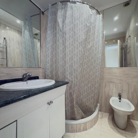 Quiet Three-room Golden Square Terrace * Vanves