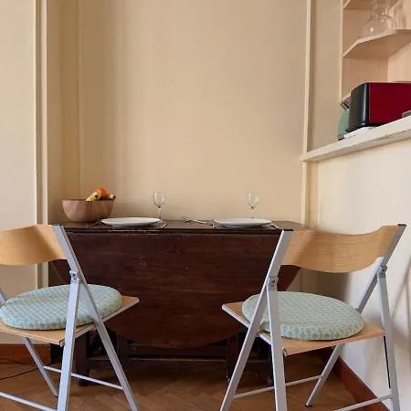 Quiet Three-room Golden Square Terrace * Vanves